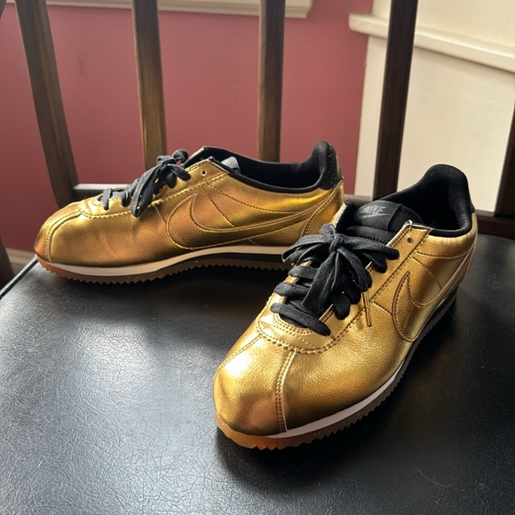 💛 NWOT Nike Cortez XLV sneakers - Picture 2 of 9